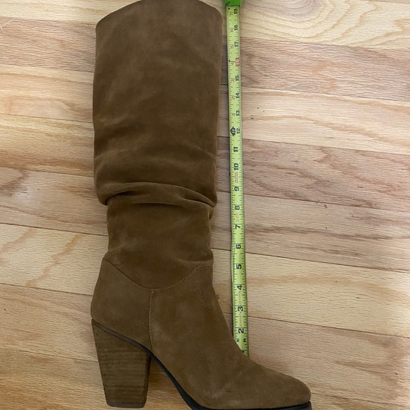 Arturo Chiang Halima Suede Boots - Picture 9 of 13